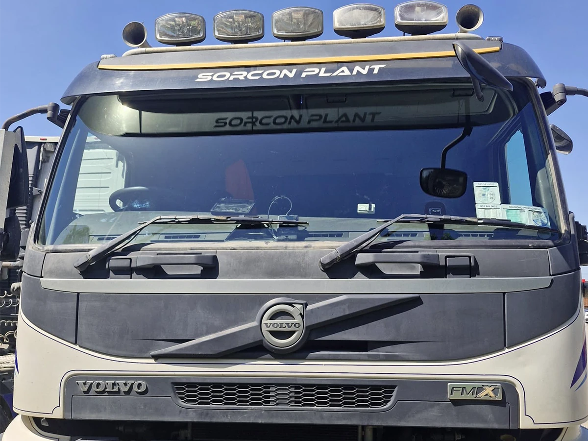 Volvo truck cab windscreen replaced by Mobile Plant Glass
