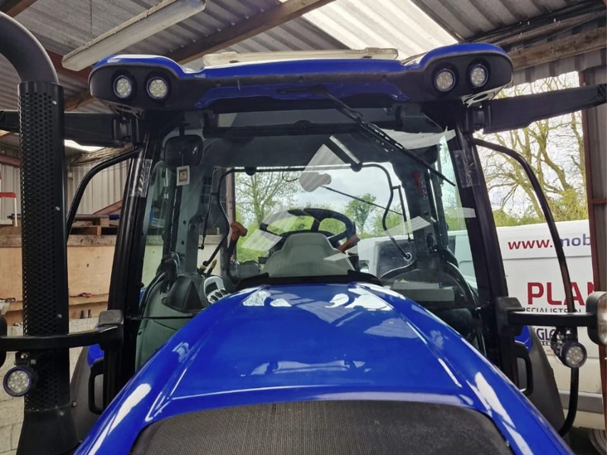New Holland tractor front windscreen newly fitted